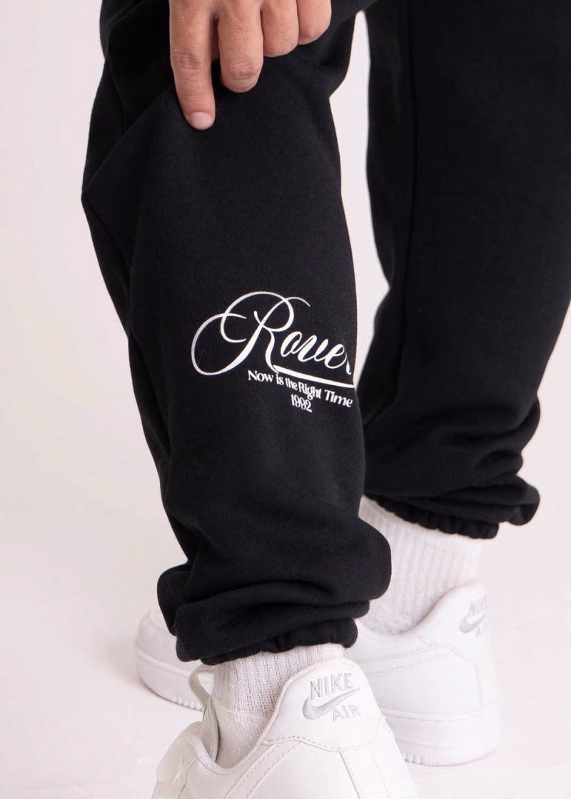 Calça Masculina Moletom Peluciado Estampada Panturilha Signature TR Preto - Imagem 2